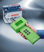 Testery akumulatorów i profesjonalne ładowarki akumulatorów firmy Bosch
