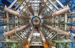 Wielki Zderzacz Hadronów znów gotowy do pracy