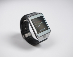 Inteligentny zegarek znajdzie zastosowanie w fabrykach dzięki aplikacji polskich inżynierów