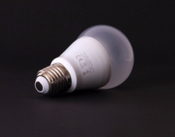 Konsumenci wybierają LED-y ze względu na niższe koszty energii