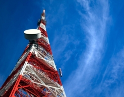Polskie normy promieniowania elektromagnetycznego ze stacji bazowych telefonii komórkowej zbyt rygorystyczne dla sieci 5G