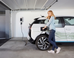 W 2040 roku co drugi użytkowany samochód będzie autem elektrycznym