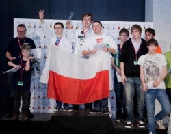 Polacy najlepsi na RobotChallange 2012