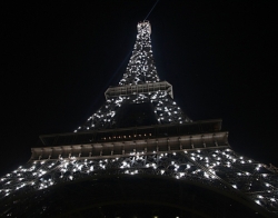 Francja tnie wydatki na oświetlenie