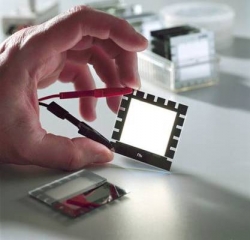 Bardziej wydajne diody OLED powstają na Politechnice Śląskiej