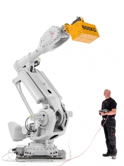 IRB 8700, największy robot ABB, już dostępny dla przemysłu samochodowego i odlewniczego w Polsce