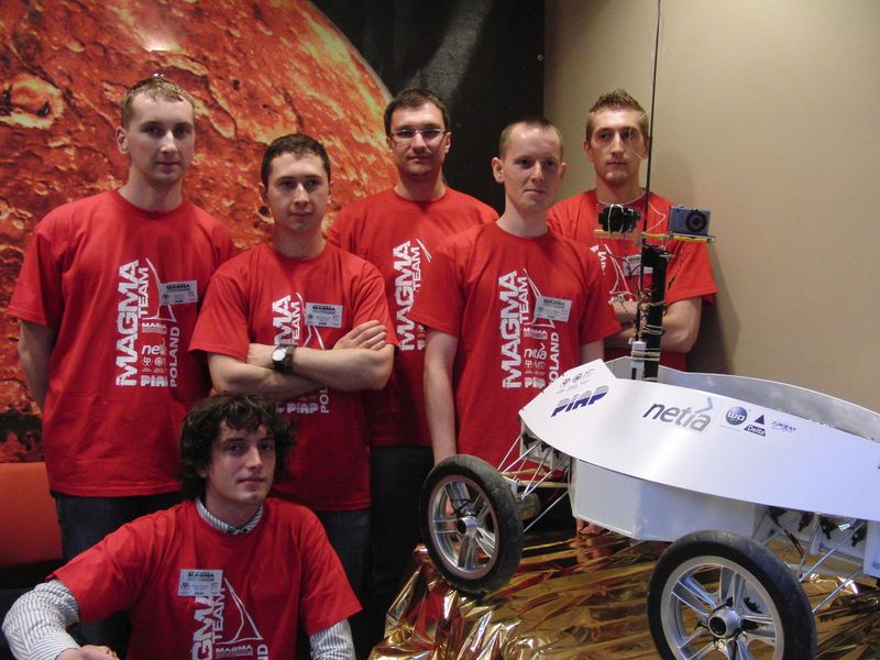 Polska drużyna konstruktor&oacute;w robota MAGMA