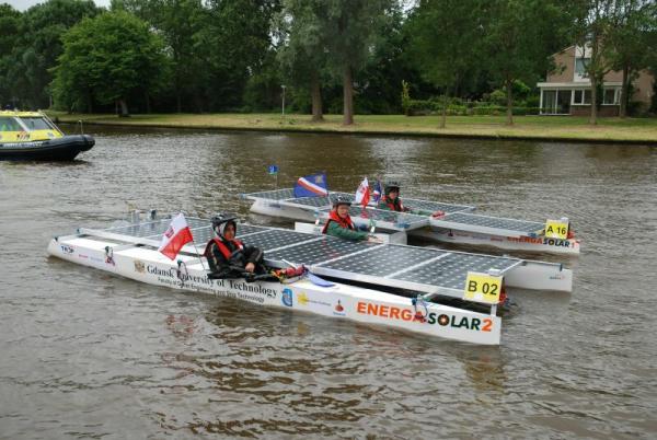 źr&oacute;dło: www.solarboats.pl
