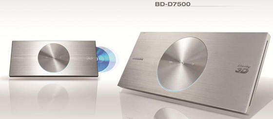 BD-D7500 &ndash; oferuje wszystkie funkcje pozostałych modeli, ale zdecydowanie wyr&oacute;żnia się designem. Jest to najbardziej smukły na świecie odtwarzacz płyt Blu-ray &ndash; ma niecałe 23 mm grubości (można go też zamontować pionowo na ścianie).