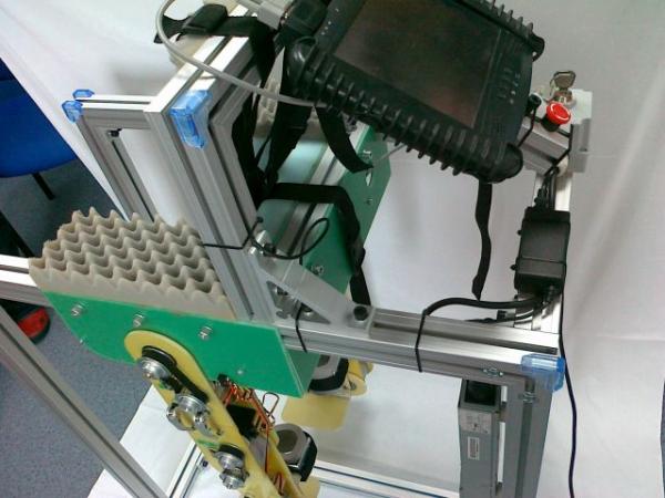Skonstruowany na AGH robot pomoże w rehabilitacji chorych Skonstruowany na AGH robot pomoże w rehabilitacji chorych