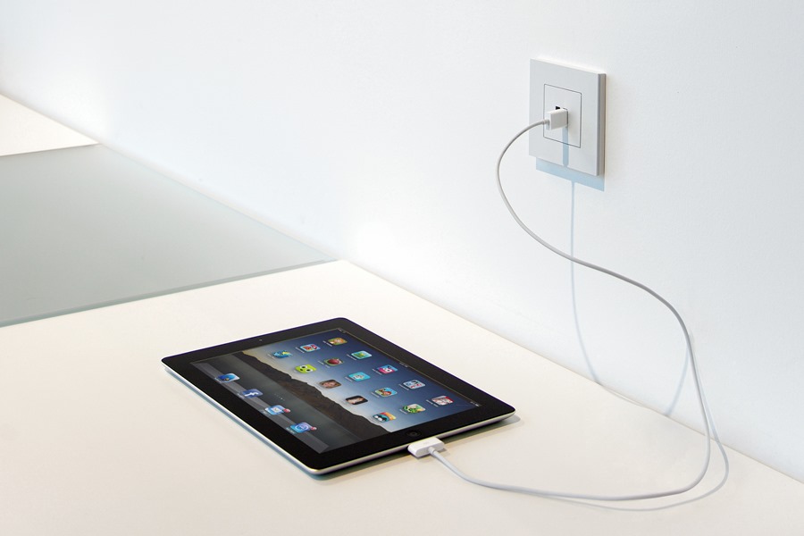 Naładuj swój tablet prosto ze ściany Ładowarka USB w ścianie