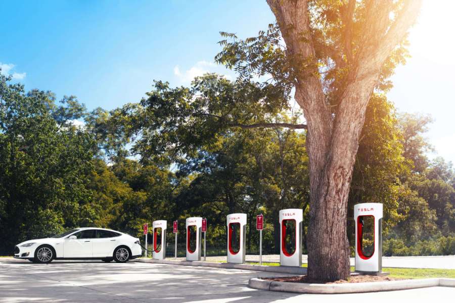 Punkt Supercharger, fot. Tesla Motors