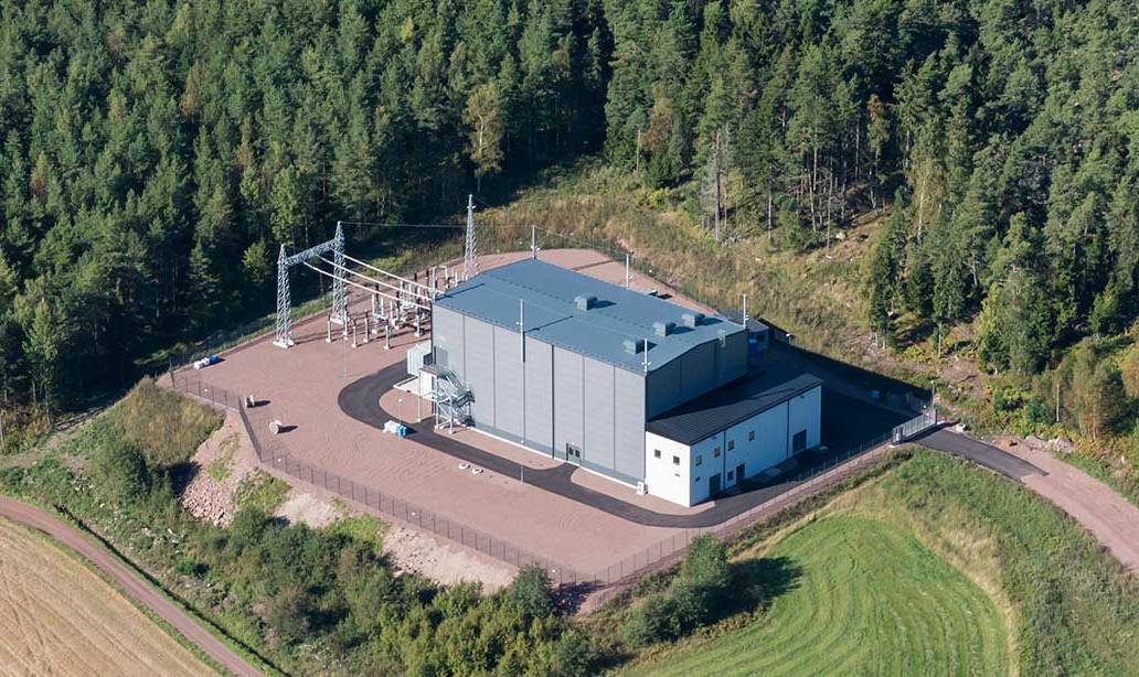 Na zamówienie firmy Kraftnät Åland ABB zainstalowała linię wysokiego napięcia prądu stałego HVDC łączącą leżące na Bałtyku Wyspy Alandzkie z kontynentalną częścią Finlandii. ABB HVDC Light® Åland