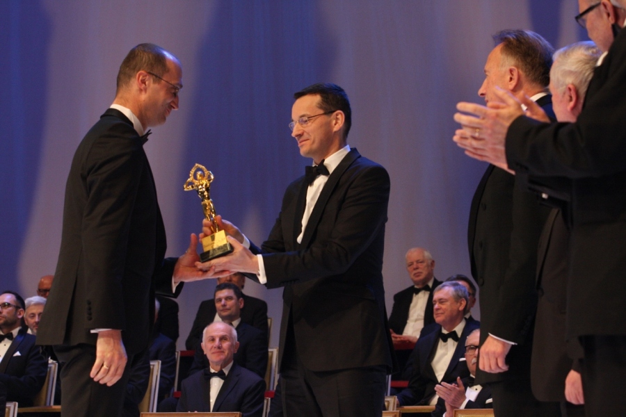 ASTOR_Wręczenie nagrody_Mateusz_Morawiecki_Michał_Wojtulewicz