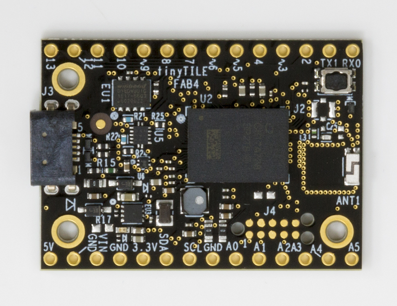 Mała płytka tinyTILE bazująca na modułach Intel Curie