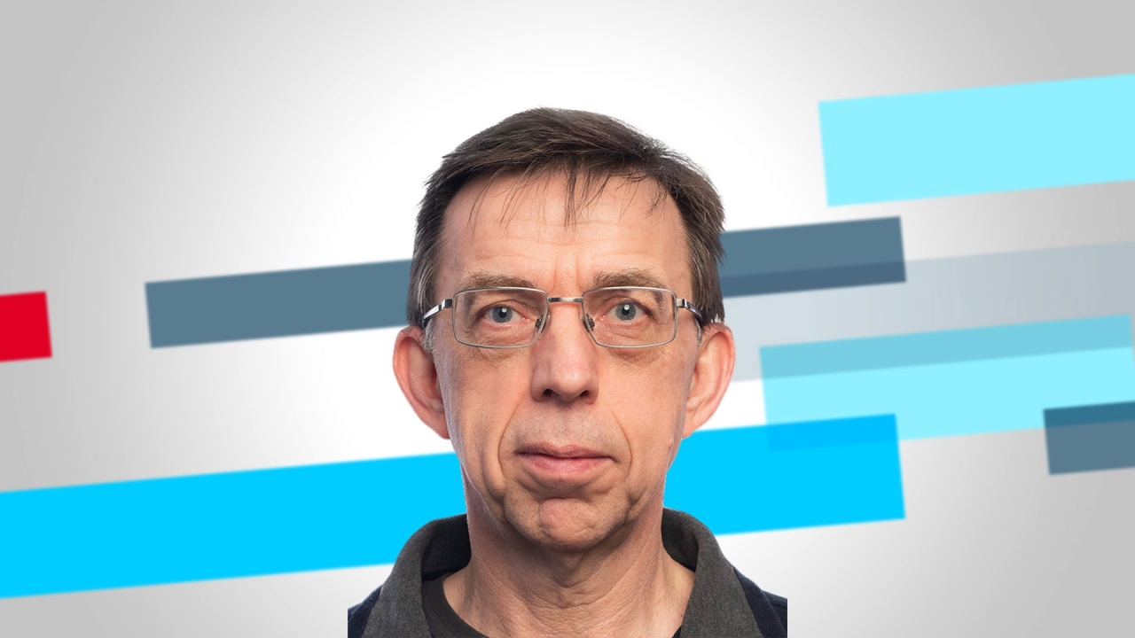 Wolfgang Ehmke pracuje w dziale sprzedaży na Europę Środkową w obszarze produktowym Large Hydraulic Drives w firmie Bosch Rexroth AG. Jako opiekun klienta działający w terenie koncentruje się na przemyśle chemicznym i jest w swoim dziale ekspertem ds. tej branży. Wolfgang Ehmke pracuje w dziale sprzedaży na Europę Środkową w obszarze produktowym Large Hydraulic Drives w firmie Bosch Rexroth AG. Jako opiekun klienta działający w terenie koncentruje się na przemyśle chemicznym i jest w swoim dziale ekspertem ds. tej branży.