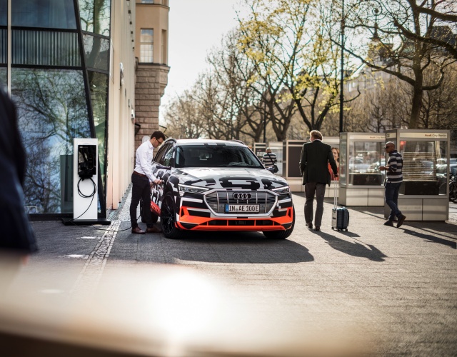 Audi tworzy połączenie pomiędzy samochodem elektrycznym a domem