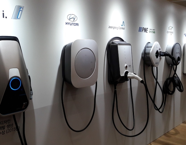 Ładowarki do samochodów elektrycznych