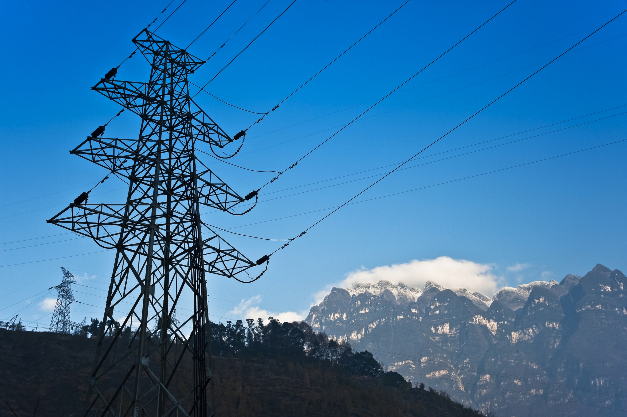Dlaczego sieci elektroenergetyczne będą tak ważne w Nowym Świecie Energii?