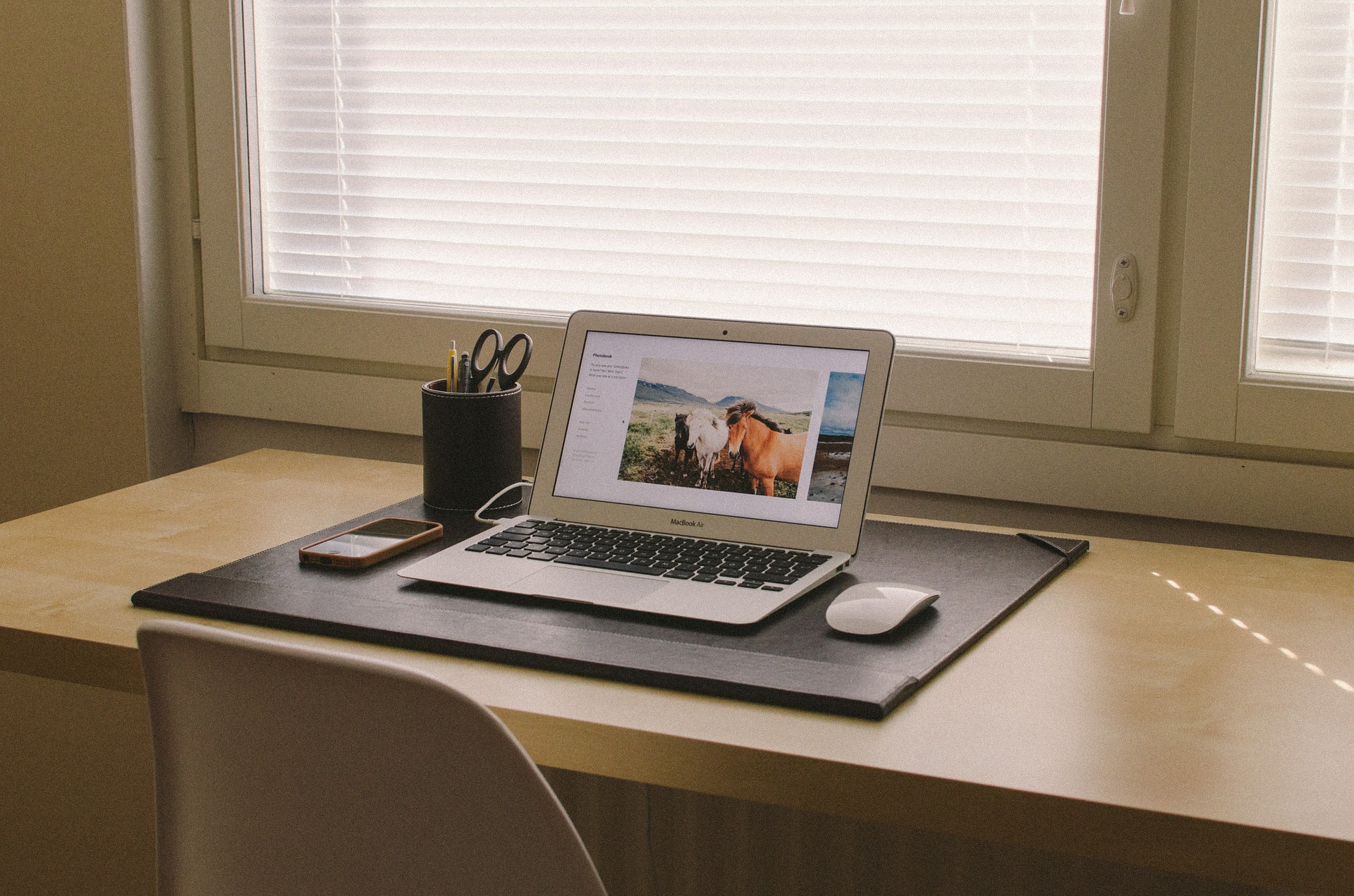 5 zalet internetu światłowodowego. Czym wyróżnia się na tle innych możliwości?