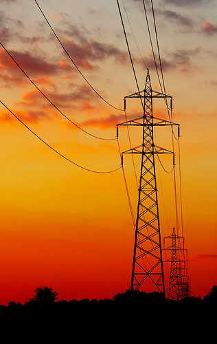 Specustawa może skrócić inwestycje w linie energetyczne nawet o połowę