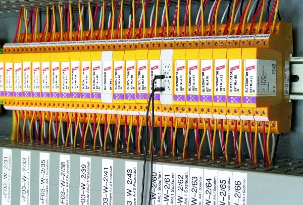 Wielostopniowa ochrona przed przepięciami instalacji elektrycznych i teletechnicznych