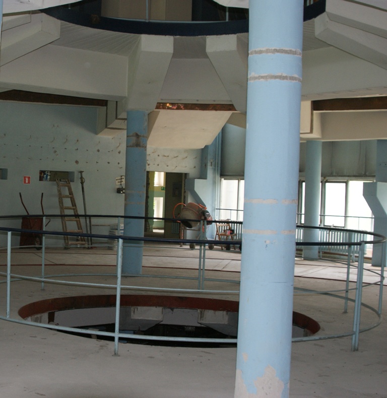 Prace modernizacyjne w laboratorium wiazek jonowo plazmowych
