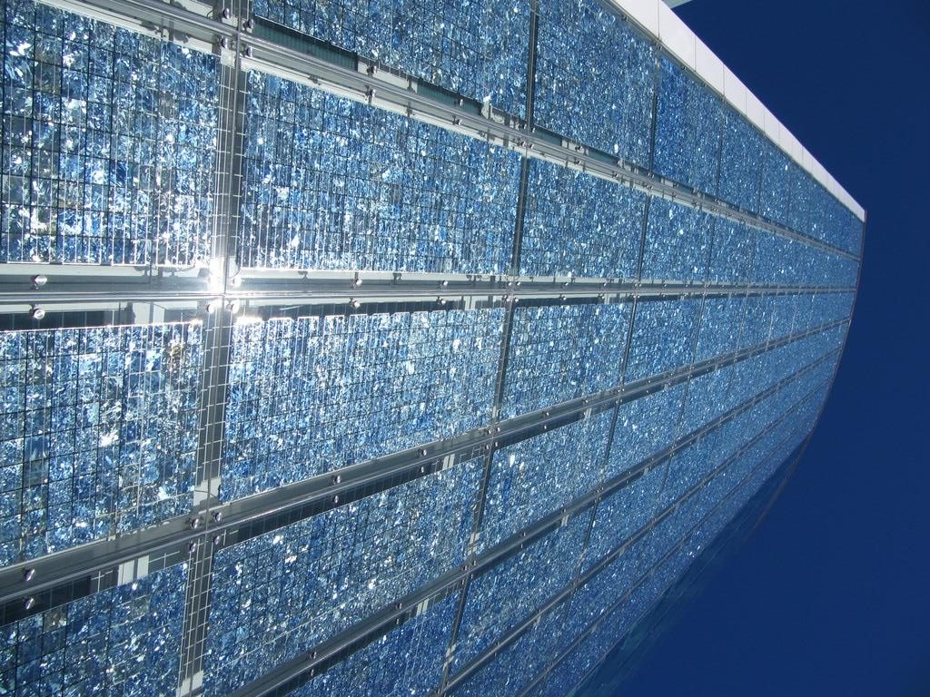 Technologie solarne z wykorzystaniem szkła w certyfikacji LEED