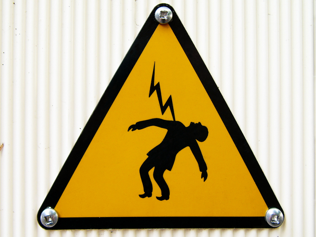 Działanie prądu elektrycznego na człowieka
