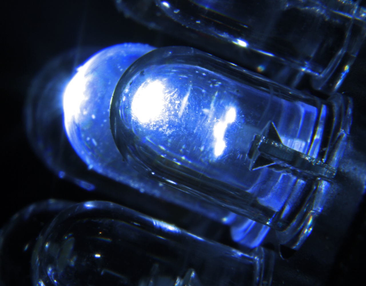 Niebieska dioda LED