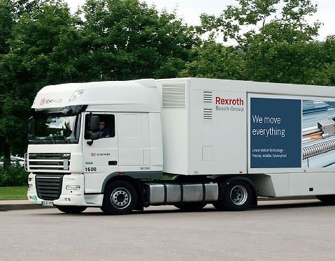 Mobilna wystawa napędów elektrycznych firmy Bosch Rexroth
