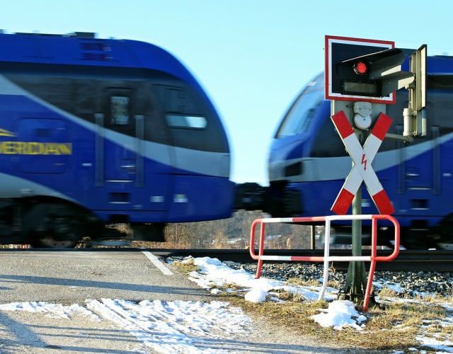 Sygnalizacja świetlna na przejeździe kolejowym