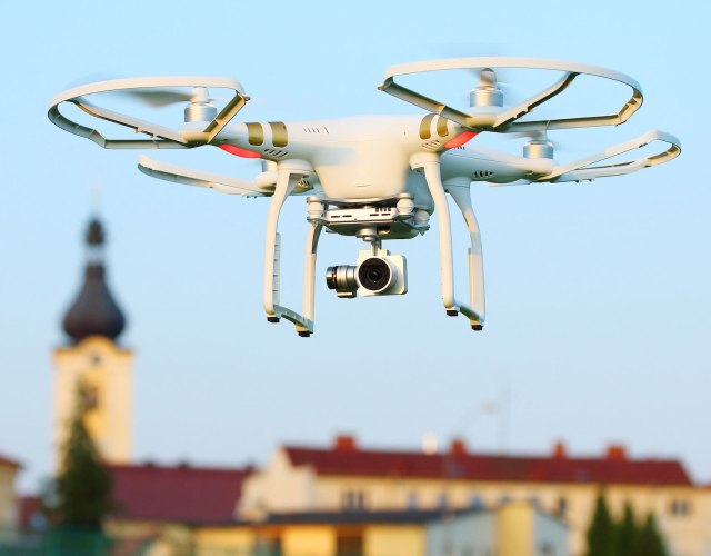 Dron obserwacyjny