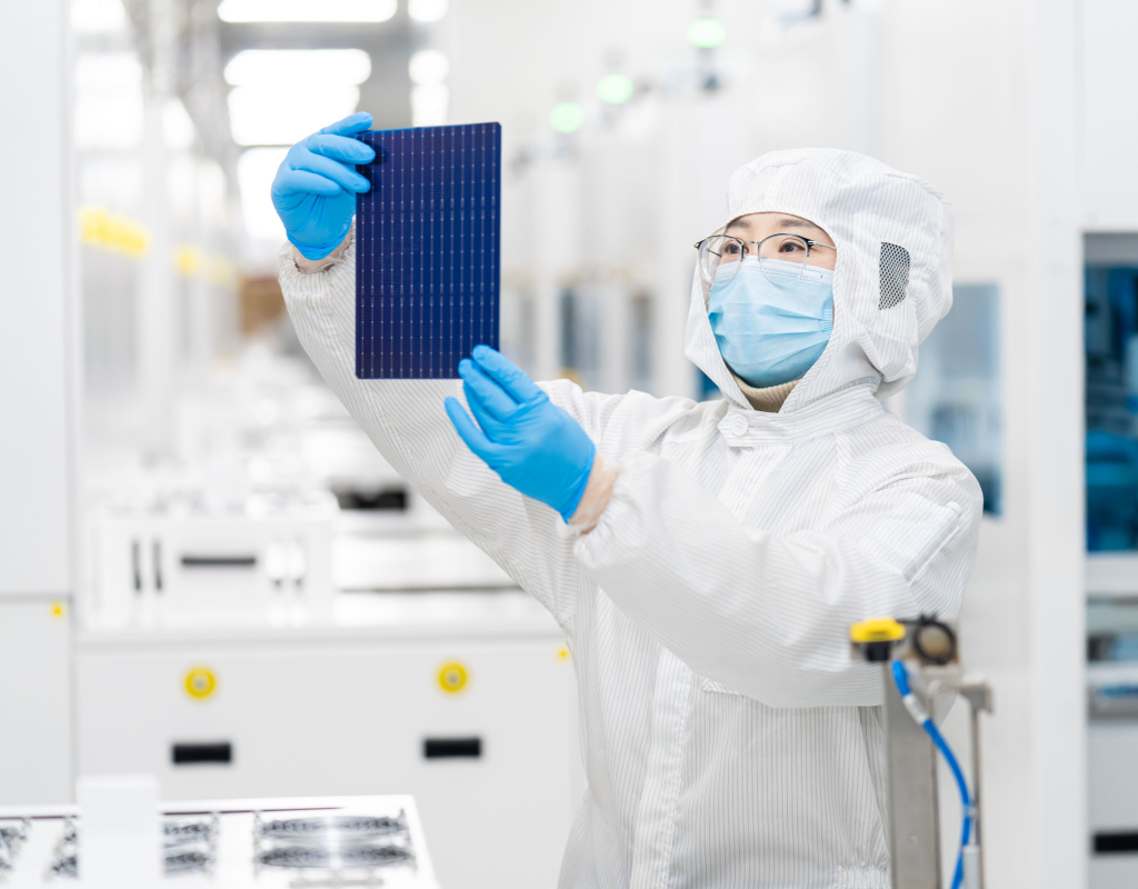 Zespół badawczo-rozwojowy Trina Solar ustanowił swój 26. rekord świata, osiągając maksymalną moc wyjściową 740,6 W dla modułu i-TOPCon typu n