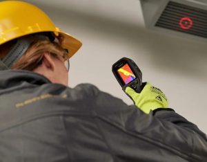 Różnica między pirometrem a kamera termowizyjną