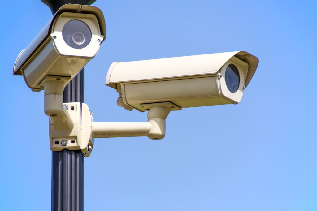 Jak wybrać niezawodny monitoring? Sprawdź, co naprawdę liczy się w 2025 roku