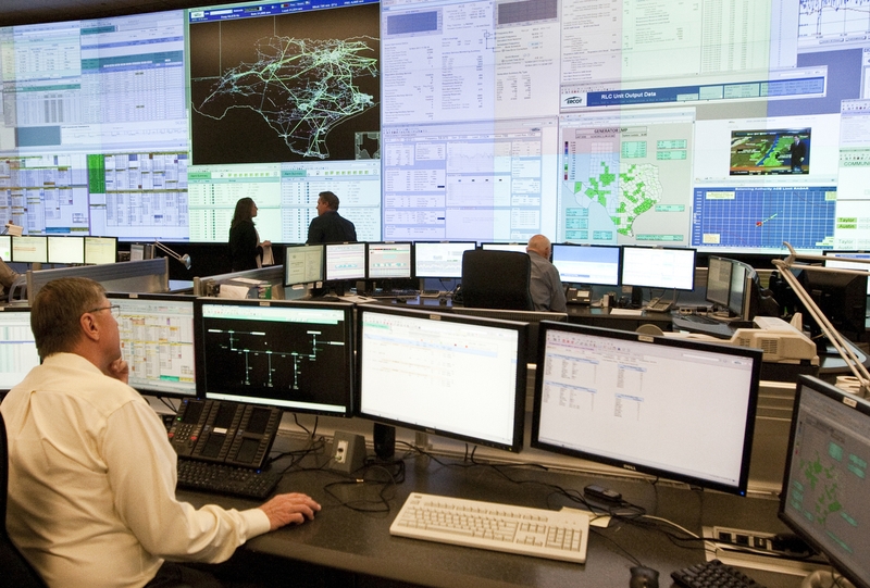 Rys. 1. Sala dyspozycji mocy ERCOT (Electricity Reliability Council of Texas &ndash; USA)