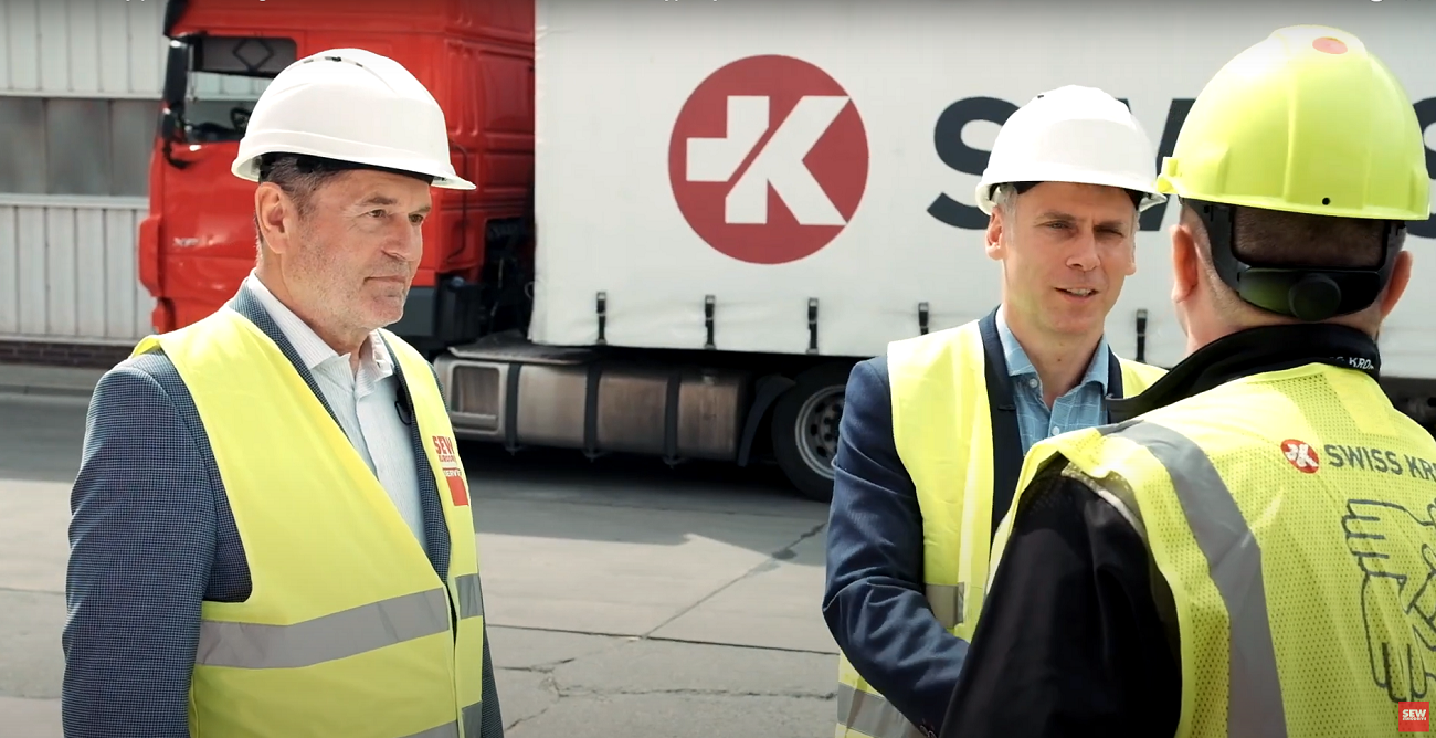 Bezkontaktowy przekaz energii MOVITRANS® od SEW-EURODRIVE w nietypowym zastosowaniu