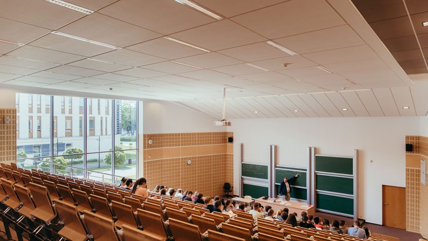 Modernizacja oświetlenia na Uniwersytecie Jagiellońskim, będzie jaśniej i oszczędniej dzięki Energa Oświetlenie