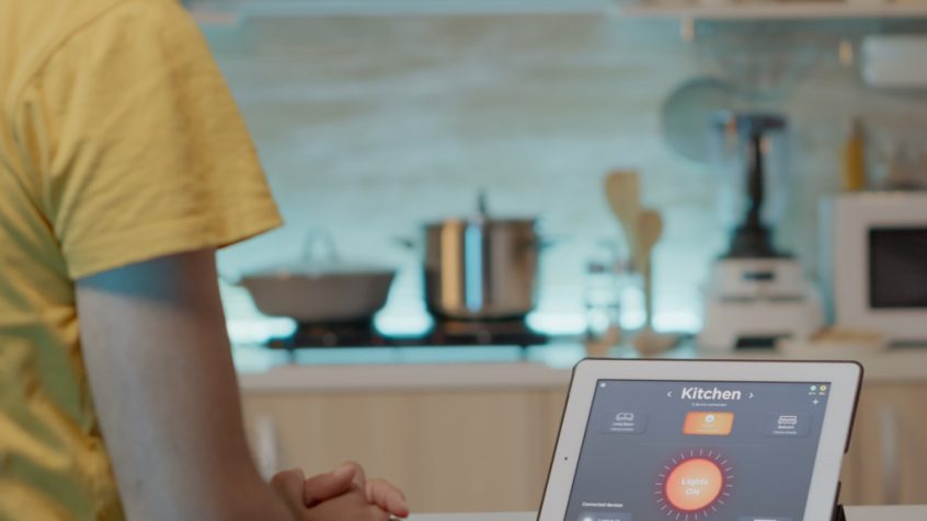 Smart home napędza transformację: Polski rynek AGD szybko staje się inteligentny