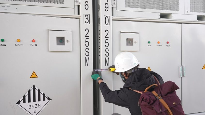 System magazynowania energii Elementa 2 Pro od Trina Storage pomyślnie przeszedł test ogniowy dla wielkoskalowych instalacji magazynowania energii