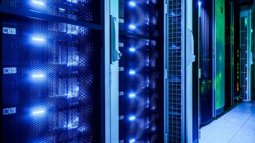 100 gigabitów z Hamburga do Świerka