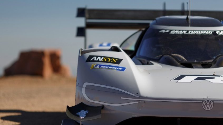 System szybkiego ładowania akumulatorów wyścigowego I.D. R Pikes Peak