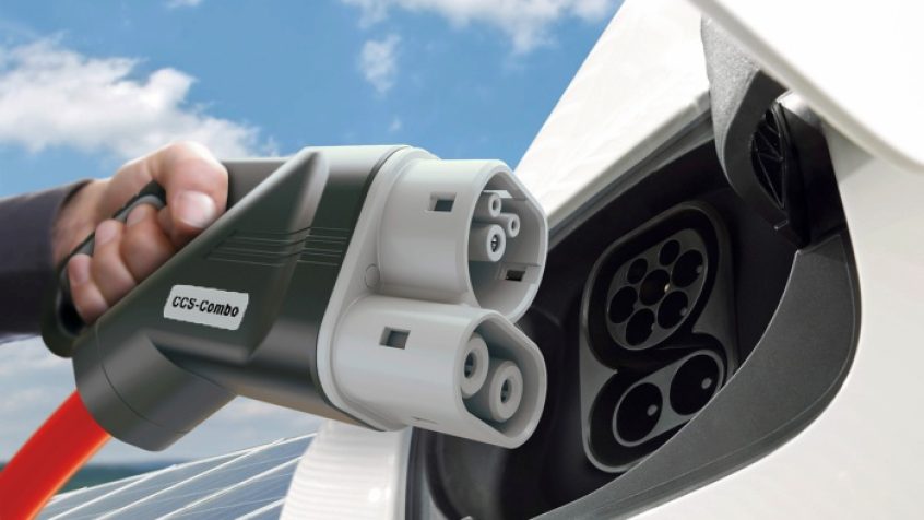 Ładowarki z wtyczką w standardzie CCS (Combined Charging System) umożliwiają szybkie ładowanie większości samochodów elektrycznych
