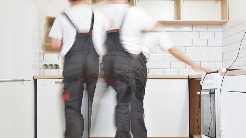 Obowiązki właściciela, czyli przegląd instalacji elektrycznej w domu jednorodzinnym