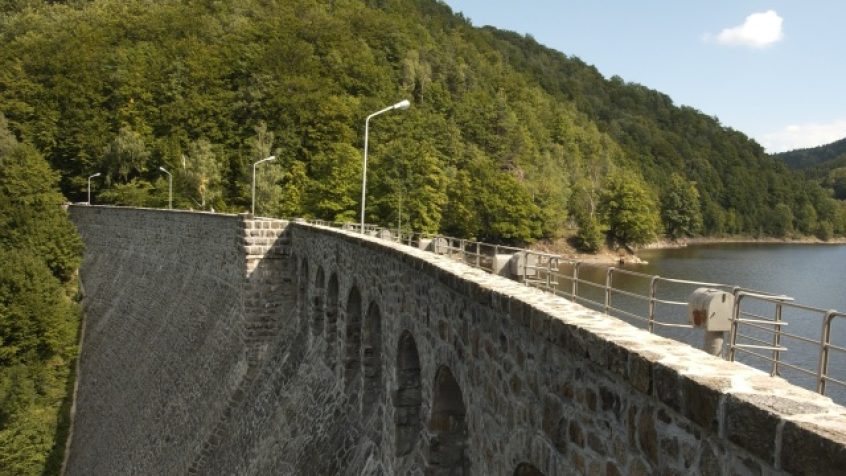 TAURON Ekoenergia dostosowuje Elektrownię Wodną Lubachów (uruchomioną w 1917 r.) do pracy w układzie wirtualnej elektrowni