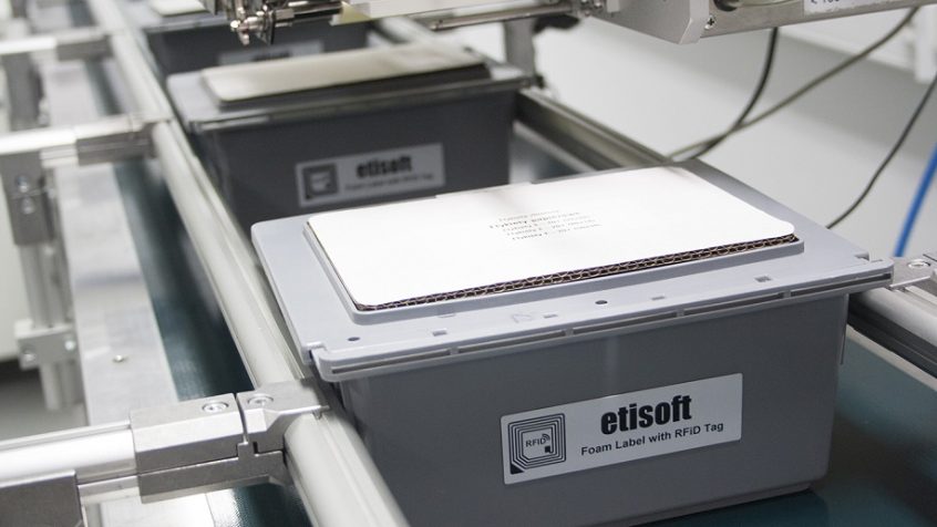 Etykieta RFID na produkcie