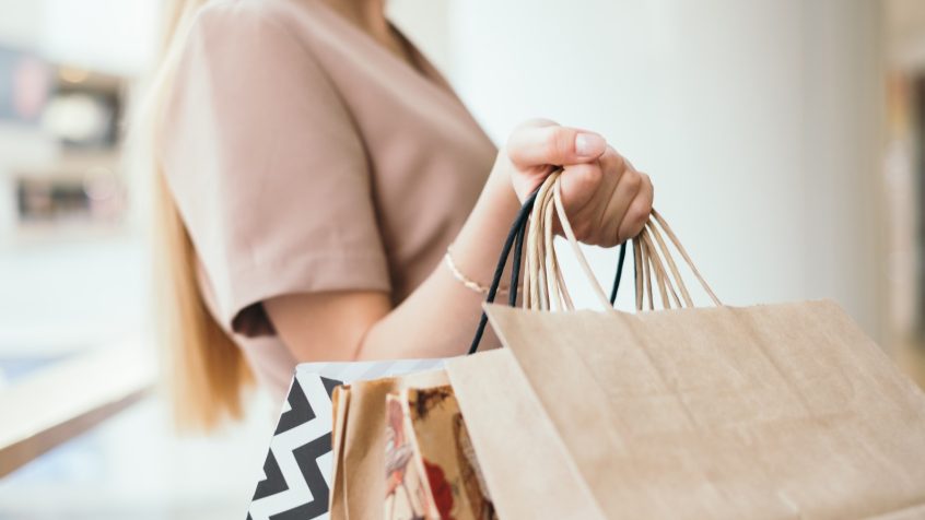 Czy warto czekać z zakupami-na-promocje-black-fridayczy-warto-czekac-z-zakupami na promocje black friday?