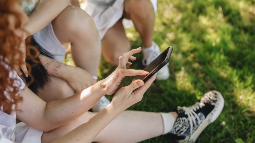Dlaczego warto mieć dodatkowy numer telefonu?