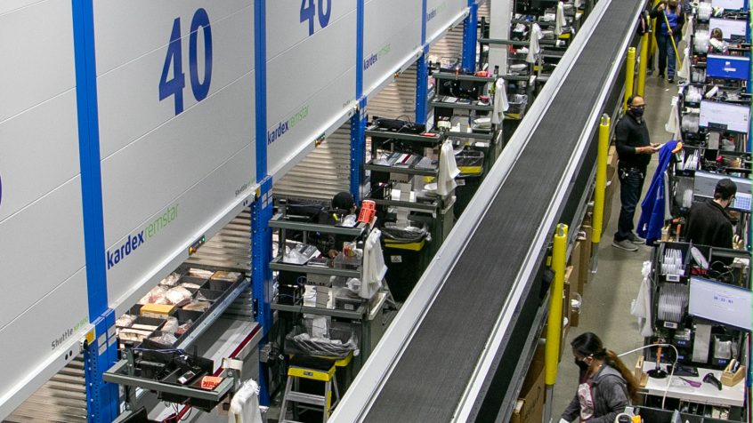 Ultranowoczesne centrum dystrybucyjne Mouser Electronics z największą na świecie instalacją modułów podnośników pionowych